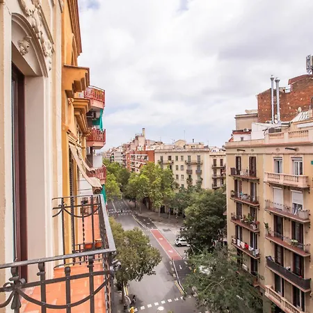 43mal1000-nice&bright 2br Flat Next To Sagrada Familia Apartment Barcelona