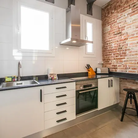 43mal1000-nice&bright 2br Flat Next To Sagrada Familia Apartment Barcelona